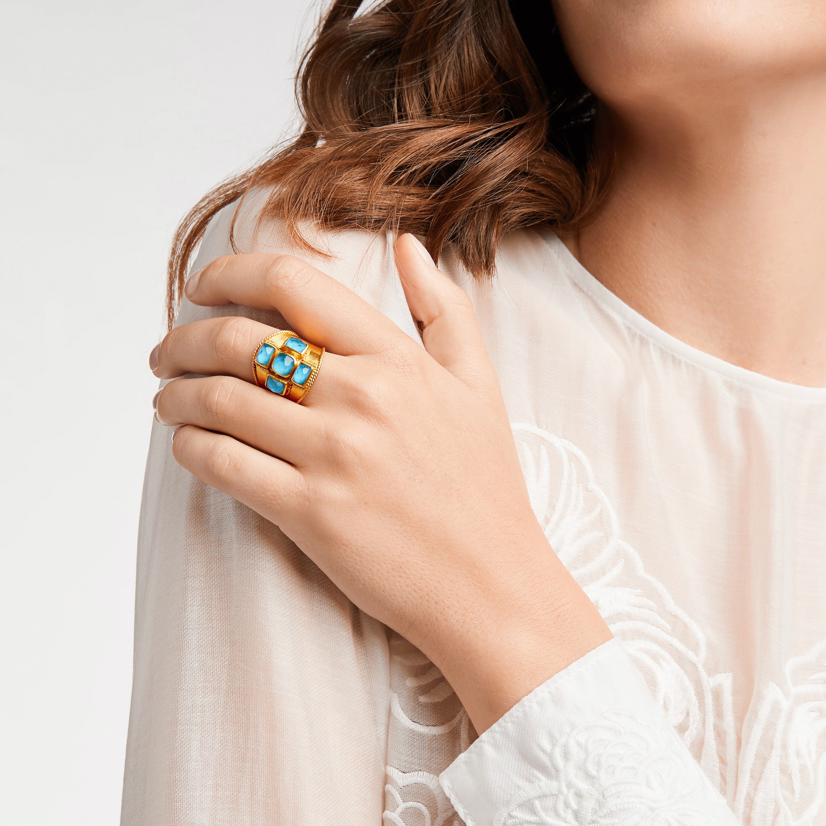 carousel, roll-over {{ PDP Model is wearing Iridescent Pacific Blue }}